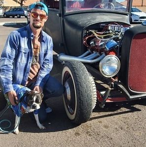 Meet your Posher, Samuel